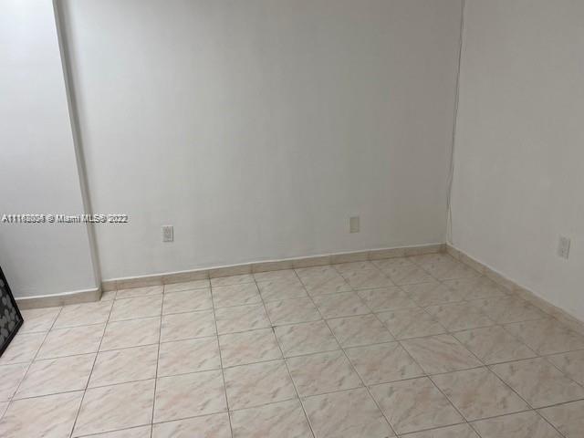 5401 Collins Avenue, Unit 833 Miami Beach, FL 33140 - Photo 17 of 25 a view of an empty room
