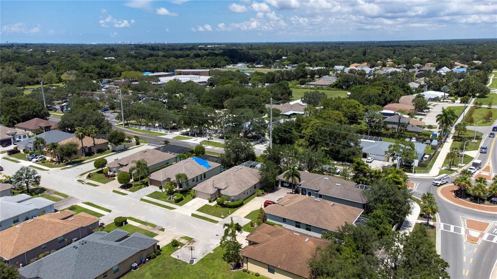 5291 Echo Lane Sarasota, FL 34233 - Photo 31 of 32 an aerial view of a city