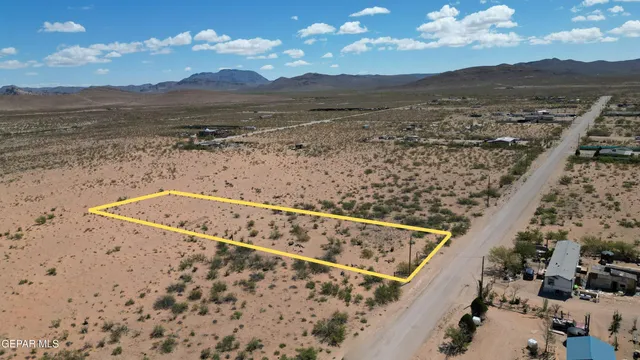 a view of ocean view and mountain view