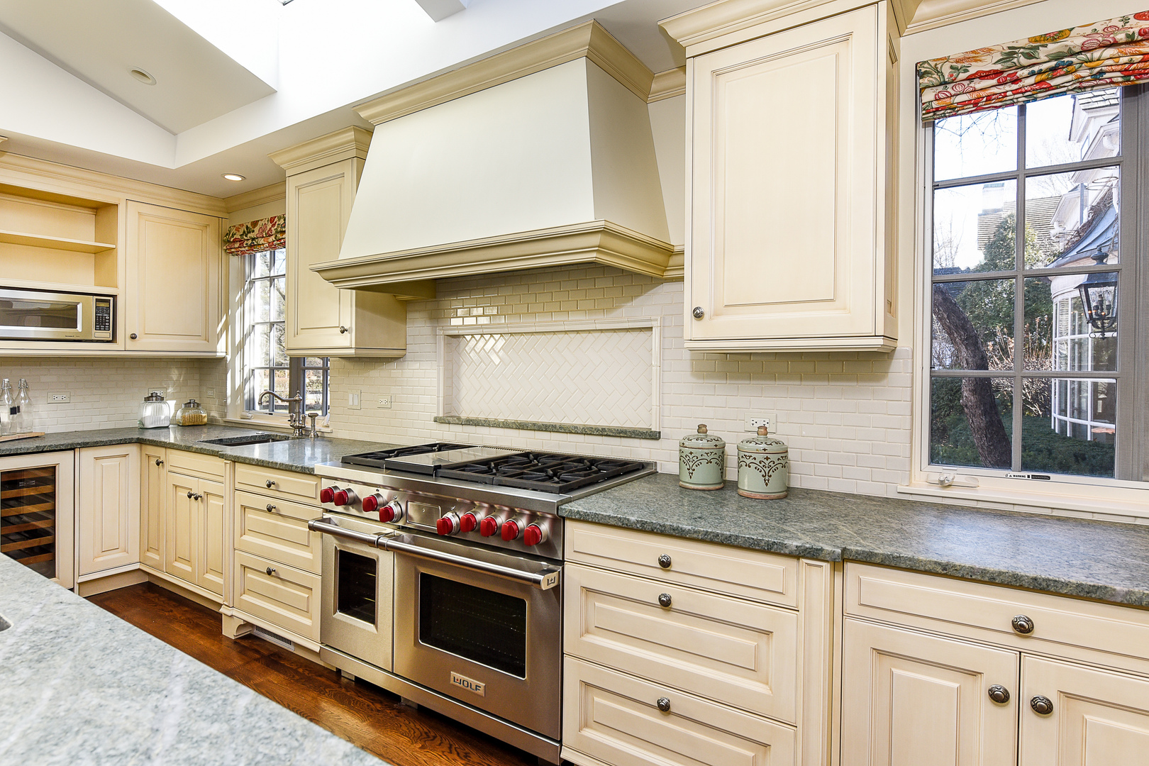 166 Sheridan Road Winnetka, IL 60093 - Photo 12 of 40