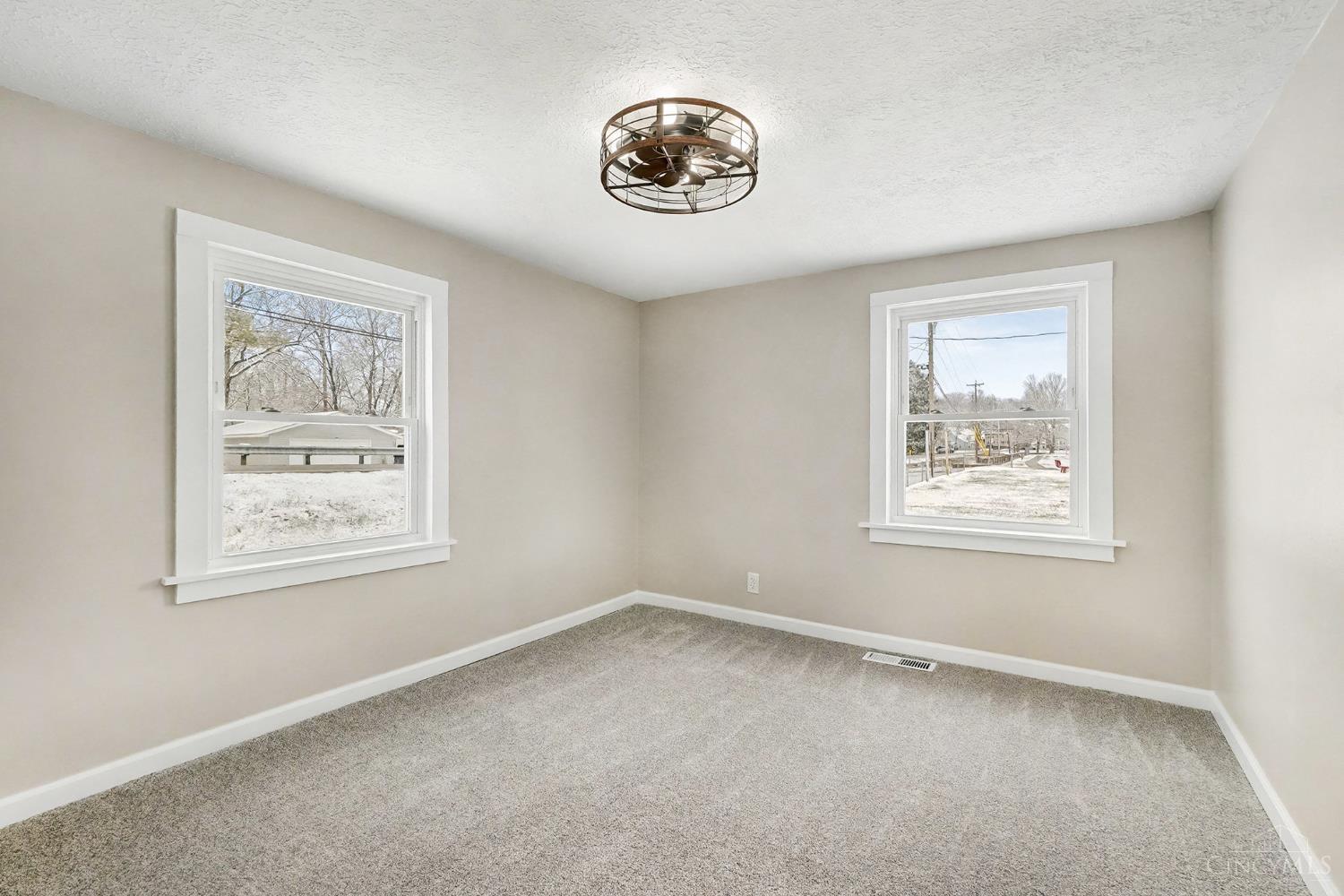 1660 Sample Road Oxford, OH 45056 - Photo 11 of 19