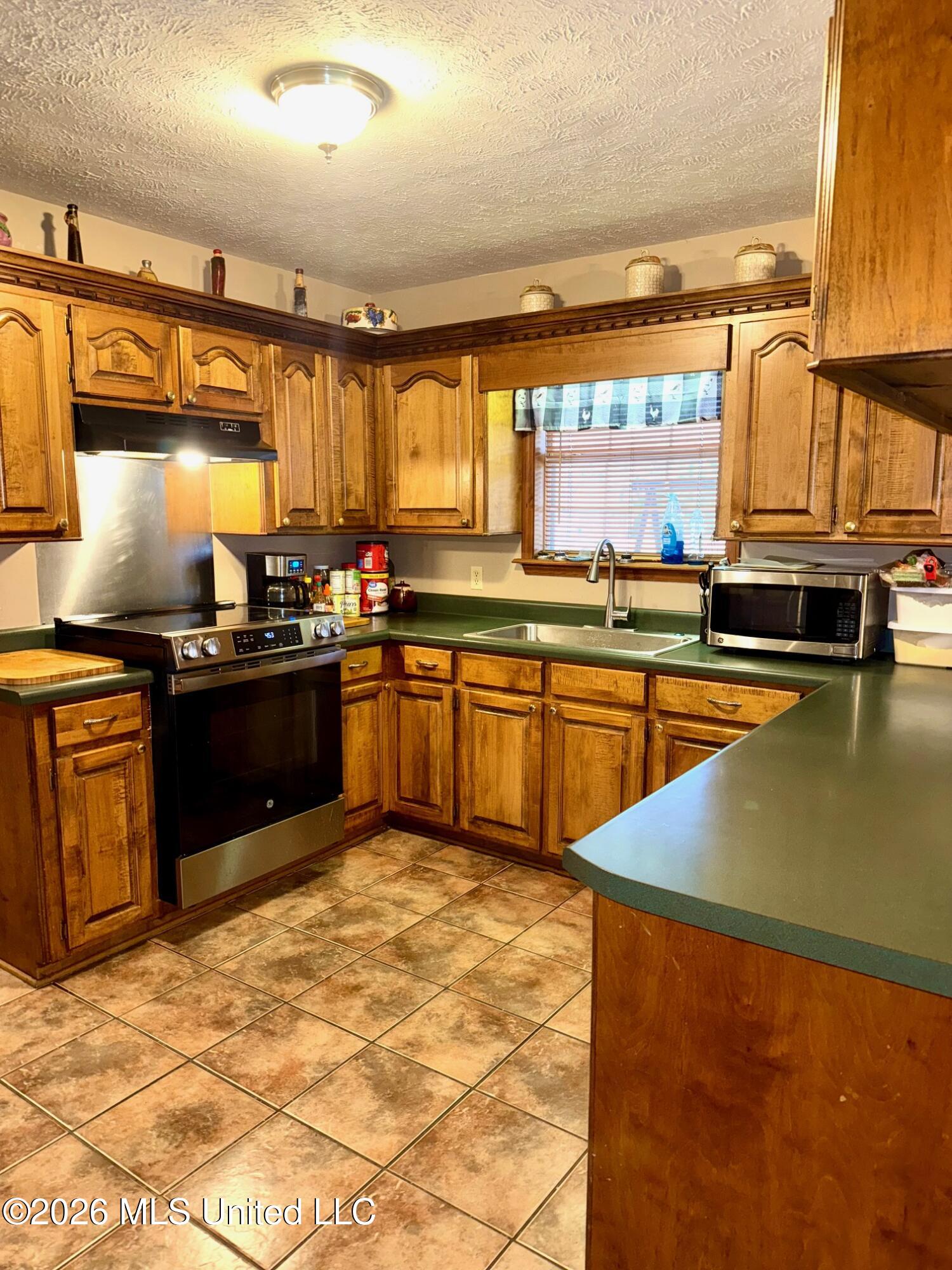 1440 Highway 35 Carthage, MS 39051 - Photo 22 of 36 IMG_6206