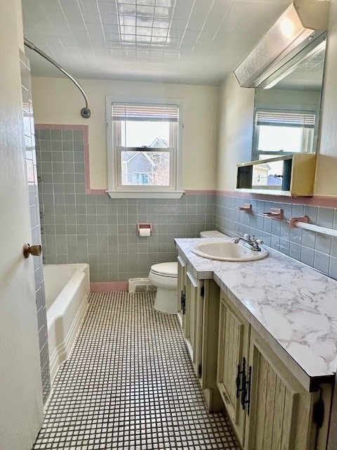 36-38 Brandley Road Watertown, MA 02472 - Photo 8 of 13 Gallery Image 8