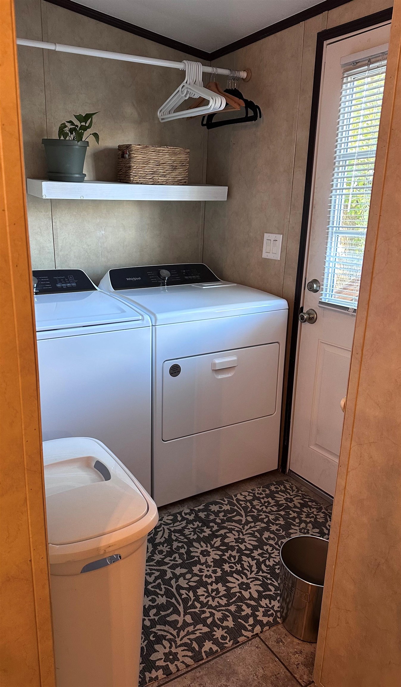 585-25 25 1/2 Road, Unit 125 Grand Junction, CO 81505 - Photo 21 of 24 a bathroom with a bathtub and toilet