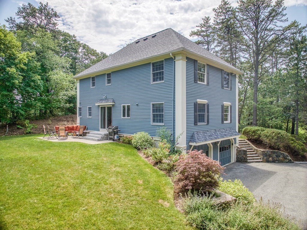 890 Waltham Street Lexington, MA 02421 - Photo 29 of 36 Gallery Image 29