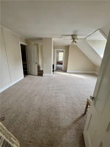 $1,600 | 889 Hope Street, Unit 3, Bristol, RI 02809