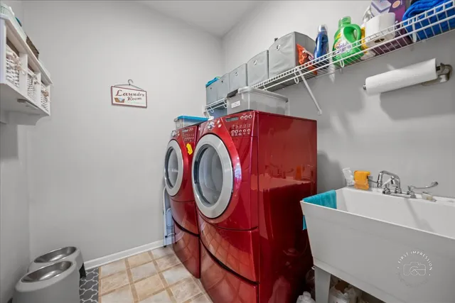 $490,000 | 2263 Shiloh Drive, Aurora, IL 60503