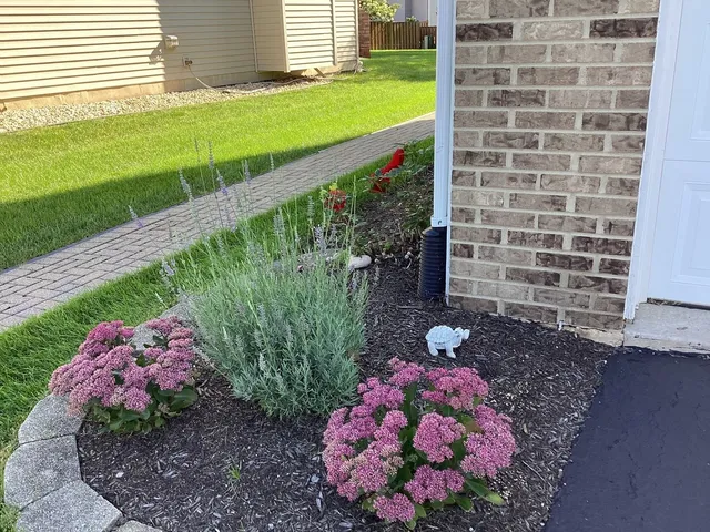 $490,000 | 2263 Shiloh Drive, Aurora, IL 60503