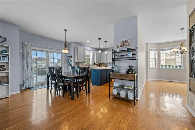 $490,000 | 2263 Shiloh Drive, Aurora, IL 60503