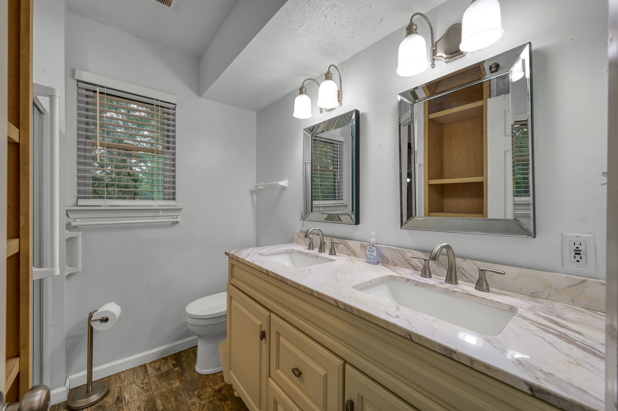 2207 Arendale Lane Spring, TX 77386 - Photo 11 of 30 Upstairs garage apartment bathroom.