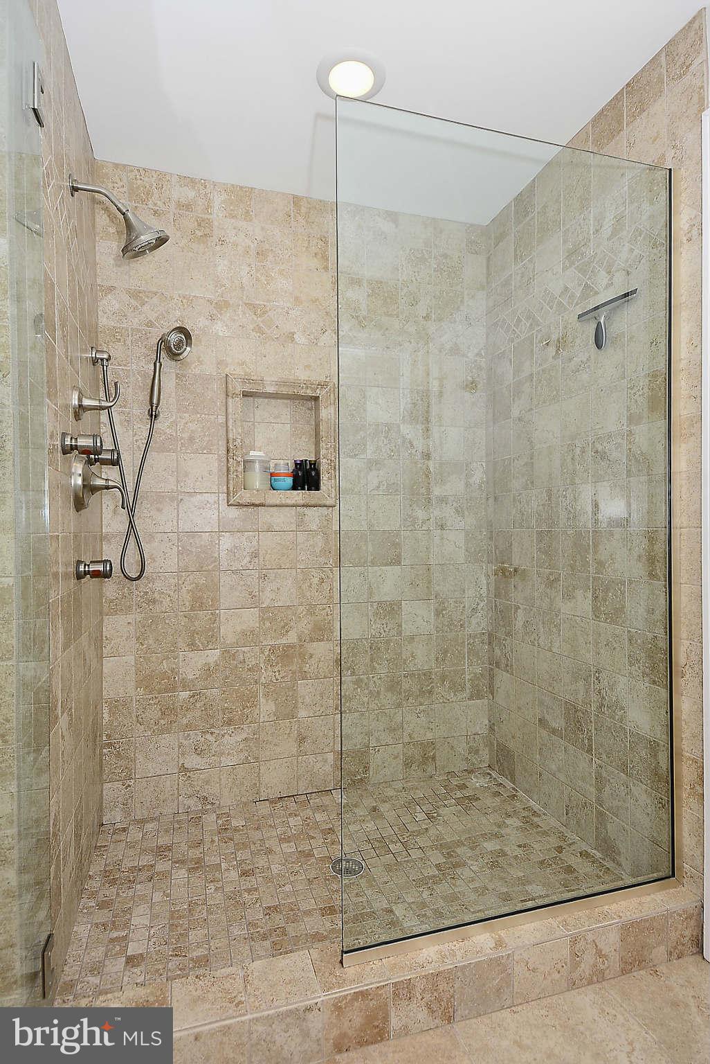 4430 19th Road North Arlington, VA 22207 - Photo 16 of 30 Separate Master Shower
