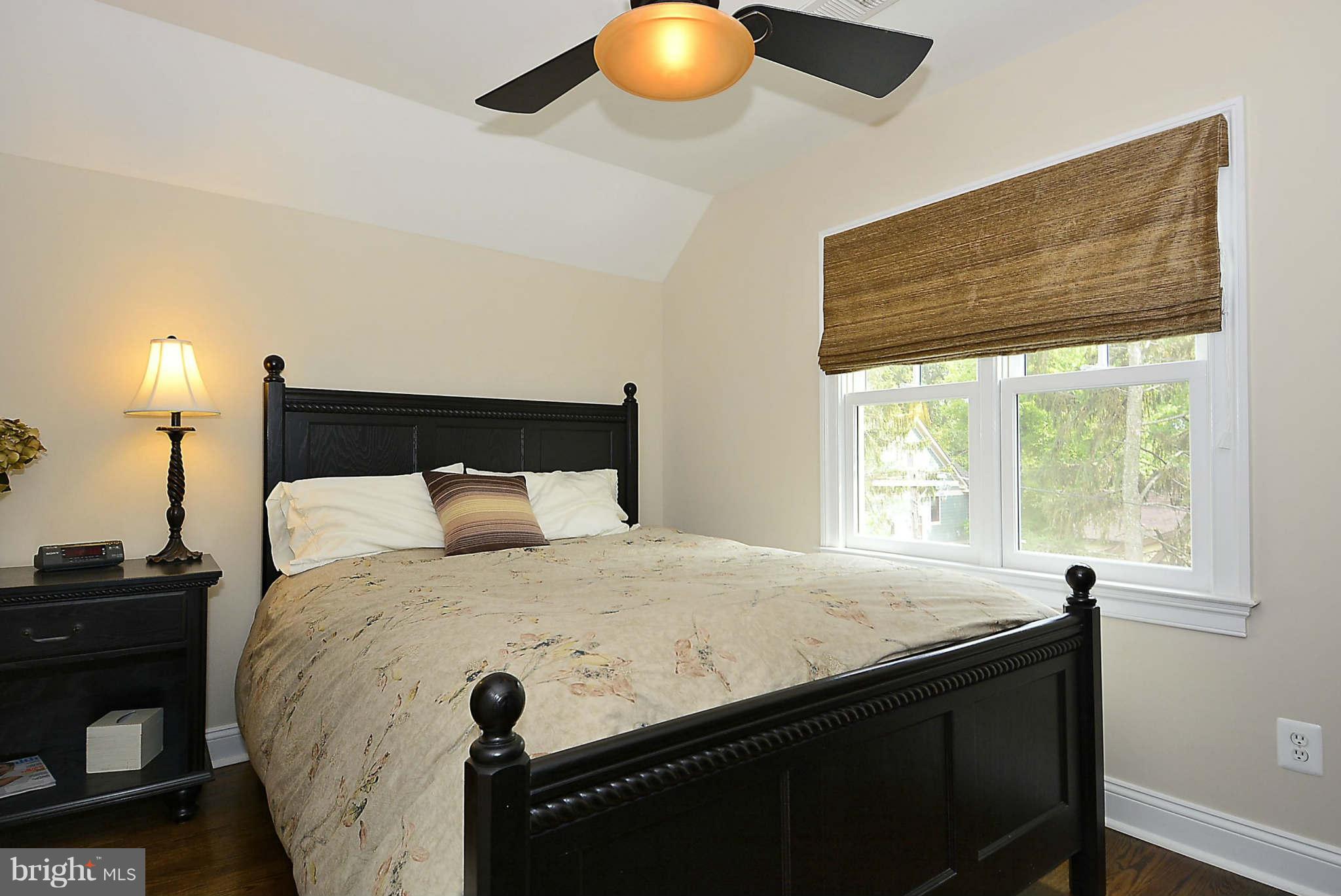 4430 19th Road North Arlington, VA 22207 - Photo 21 of 30 Guest Bedroom Upper Level II