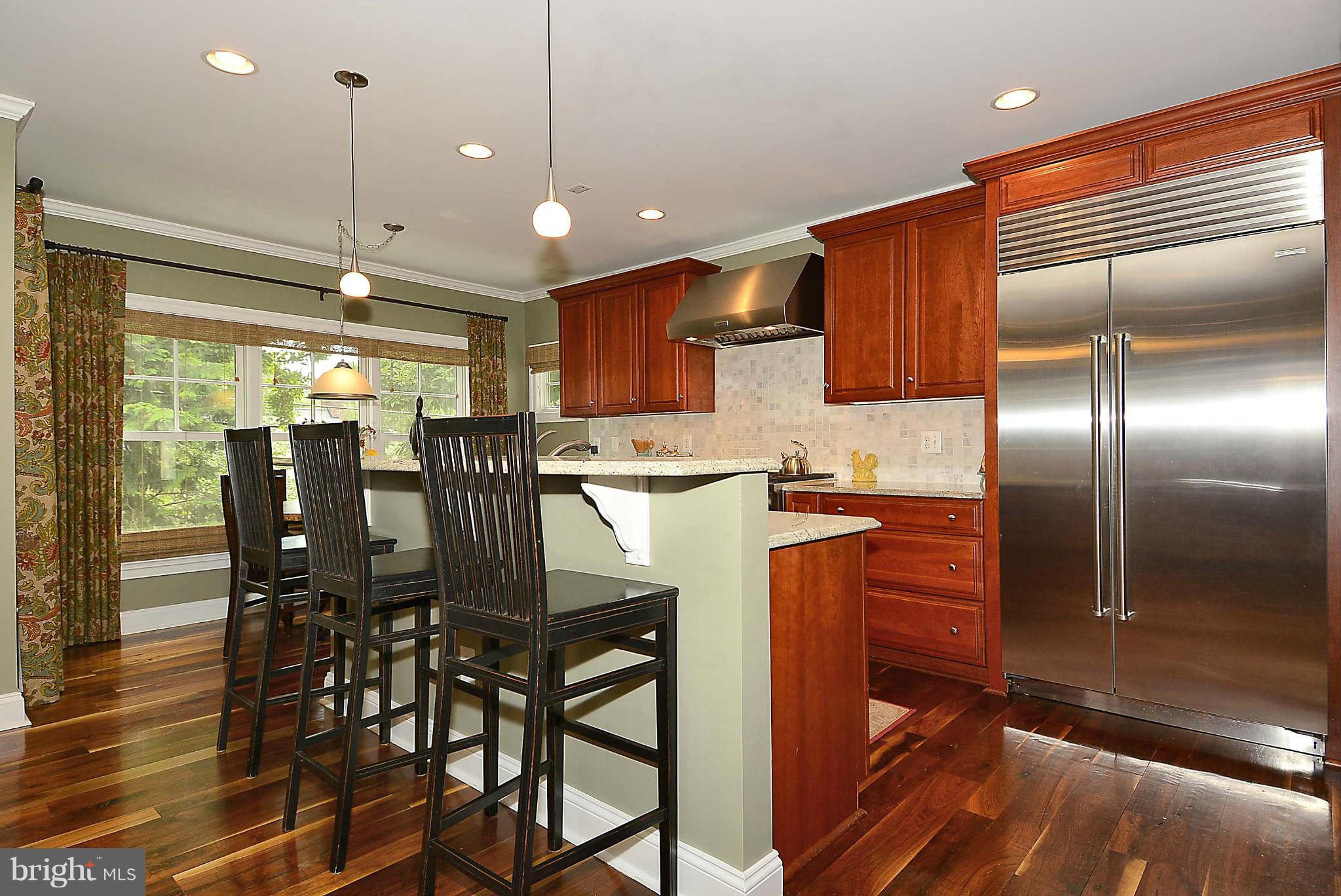 4430 19th Road North Arlington, VA 22207 - Photo 7 of 30 Cherry Kitchen, Breakfast Bar