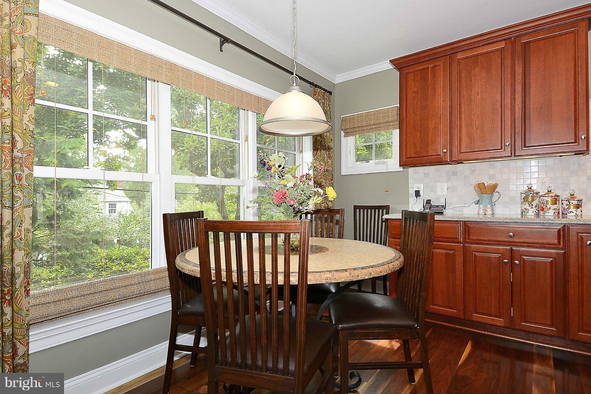 4430 19th Road North Arlington, VA 22207 - Photo 8 of 30 Eat-in Kitchen