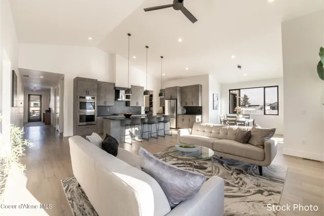 $1,150,000 | 964 East Steeple Chase Road, Hayden, ID 83835