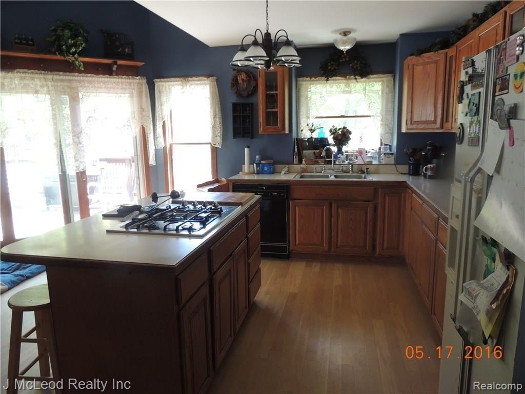 6356 Murphy Lake Road Millington, MI 48746 - Photo 5 of 41 DSCN1091.JPG