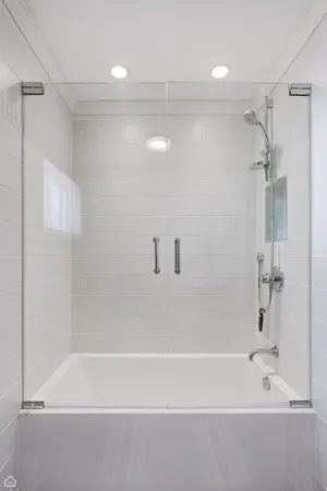 $995,000 | 5901 North Newark Avenue, Chicago, IL 60631