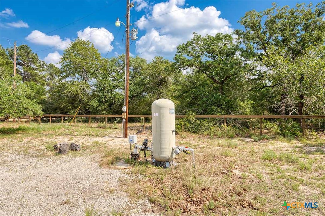 20-acres Guadalupe Ranch Lane Seguin, TX 78155 - Photo 9 of 42 a backyard of a house with lots of green space
