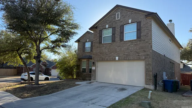 $2,700 | 13003 Essen Forest, Helotes, TX 78023