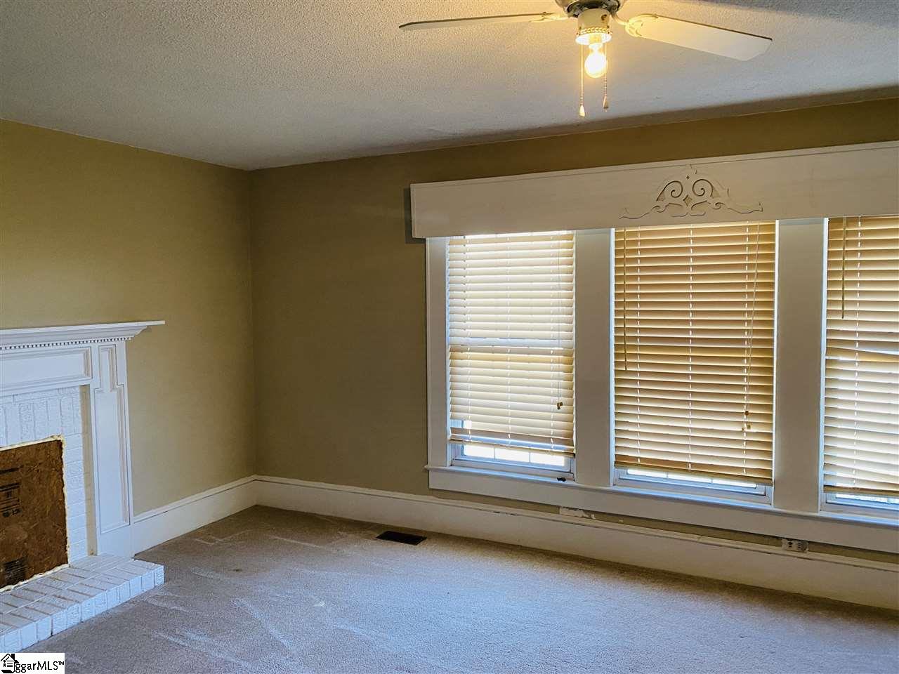 191 West Main Street Duncan, SC 29334 - Photo 8 of 12 Gallery Image 8