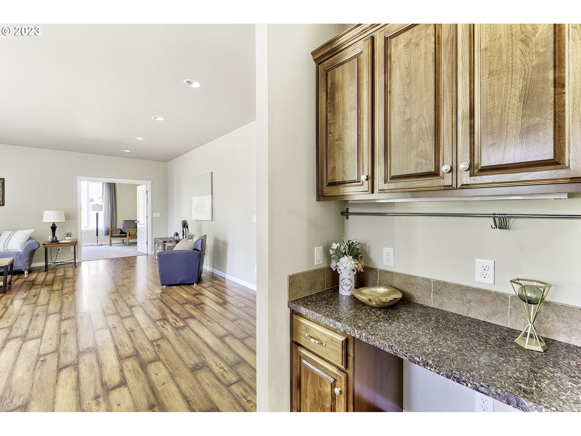 3633 Sunset Way Longview, WA 98632 - Photo 21 of 48 Gallery Image 21