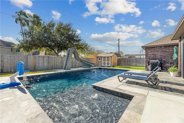 $585,000 | 5401 Graford Place, Corpus Christi, TX 78413