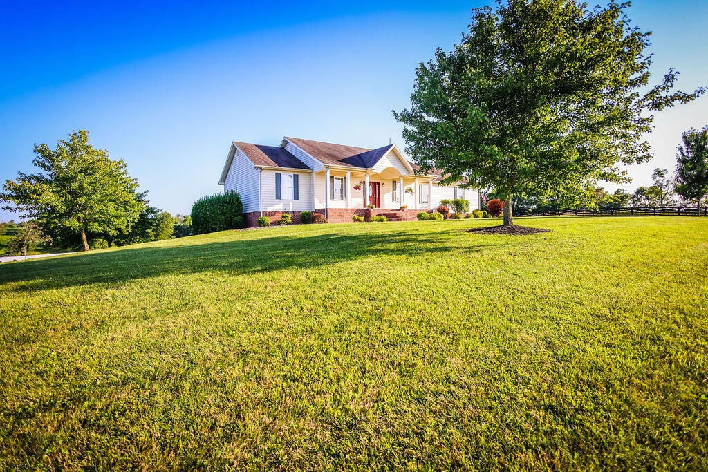 650 Tonkin Road Mount Sterling, KY 40353 - Photo 4 of 39 8W4A9152