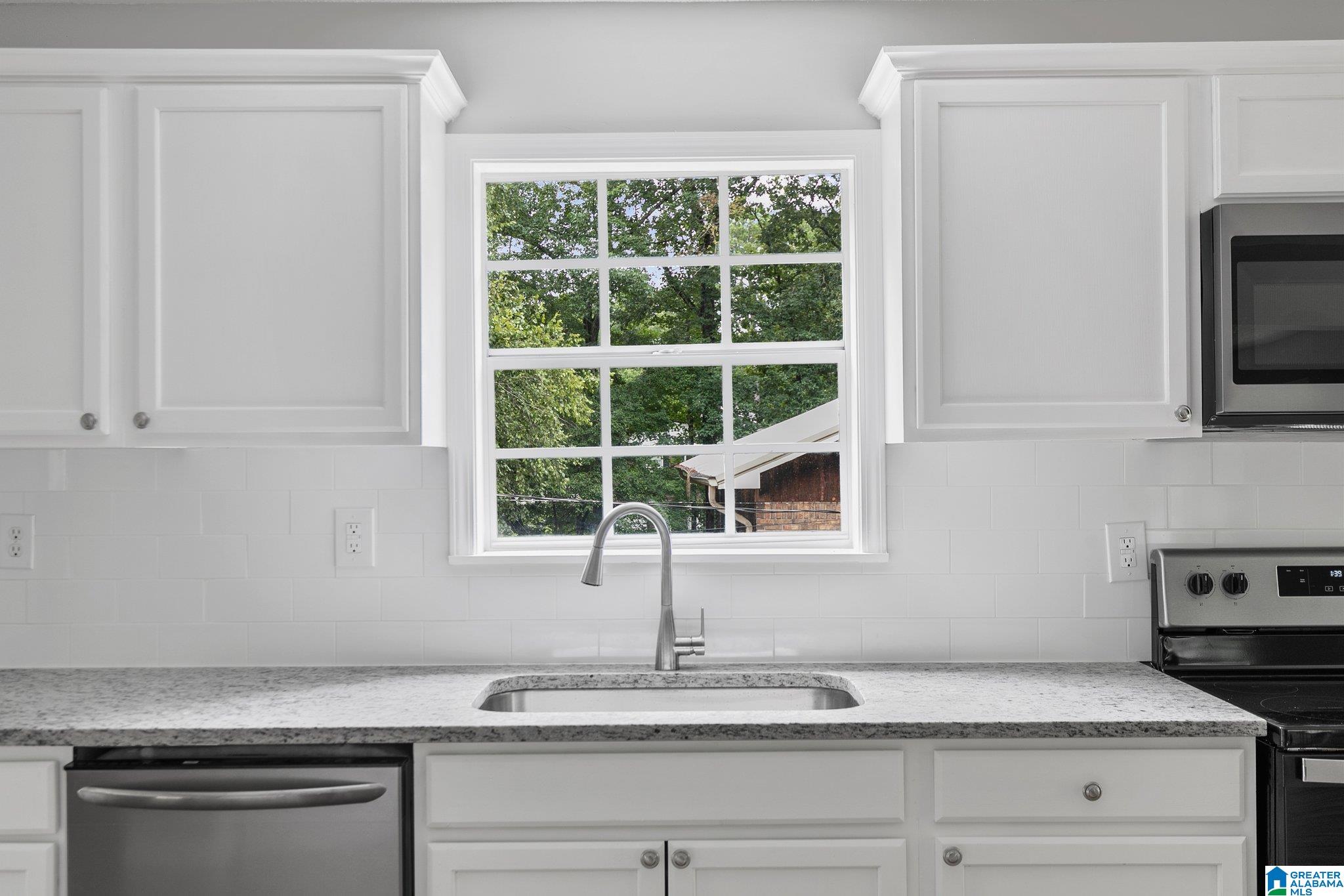 3009 Virginia Drive Bessemer, AL 35023 - Photo 10 of 33