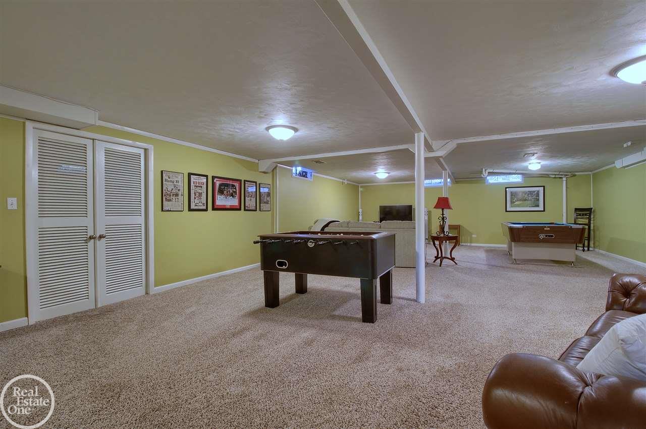 311 Cloverly Road Grosse Pointe Farms, MI 48236 - Photo 23 of 34