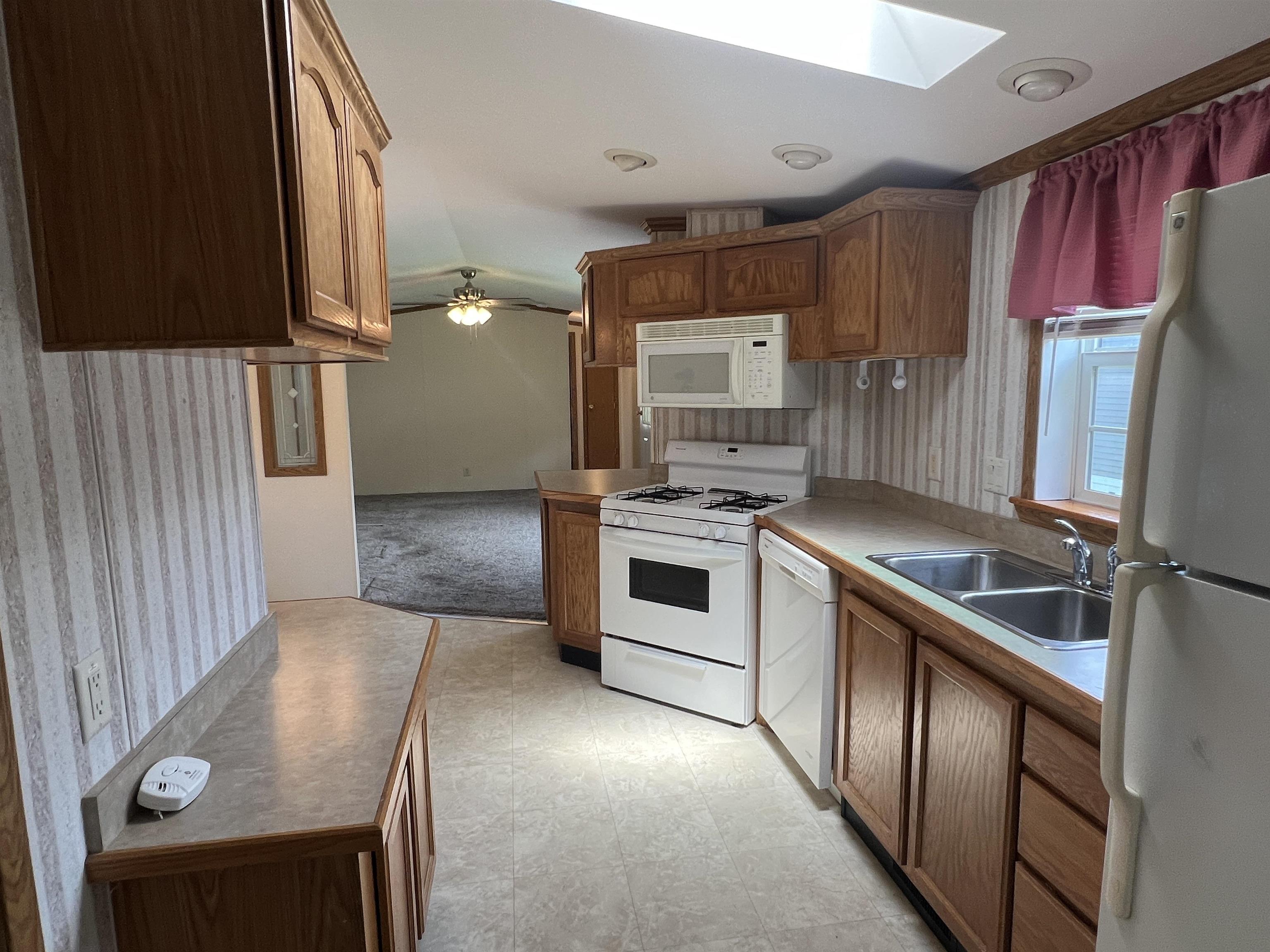 18 2nd Street Exeter, NH 03833 - Photo 12 of 23