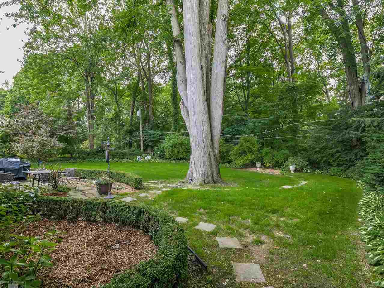 525 Shelden Road Grosse Pointe Shores, MI 48236 - Photo 47 of 51