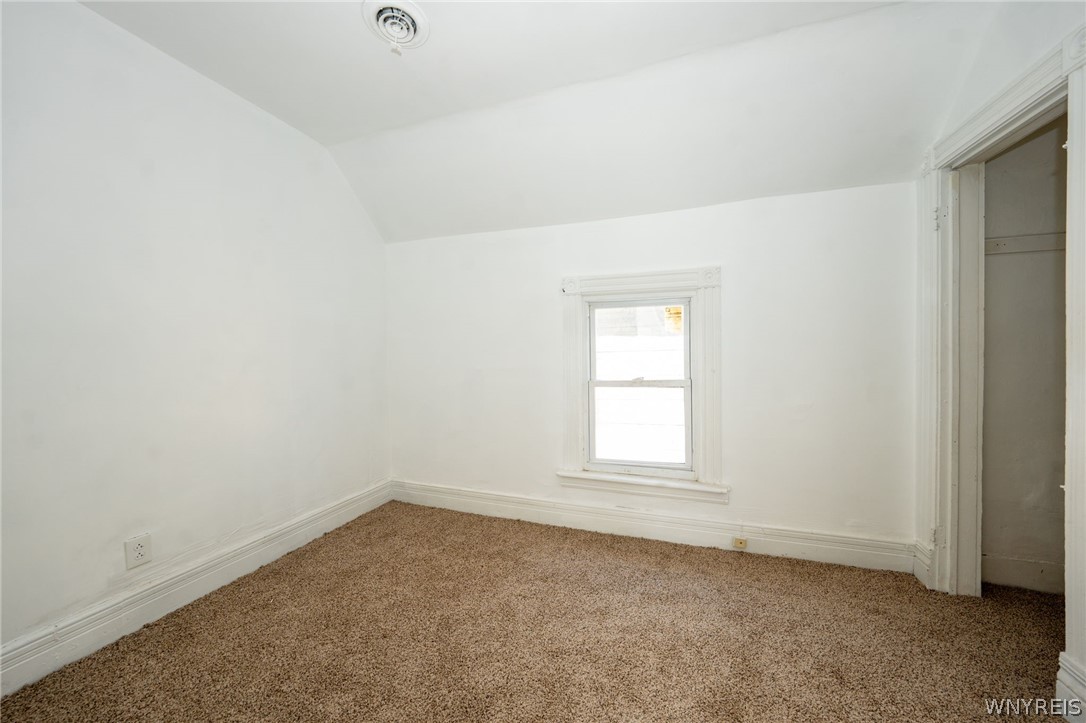 44 Laforce Place Buffalo, NY 14207 - Photo 12 of 48