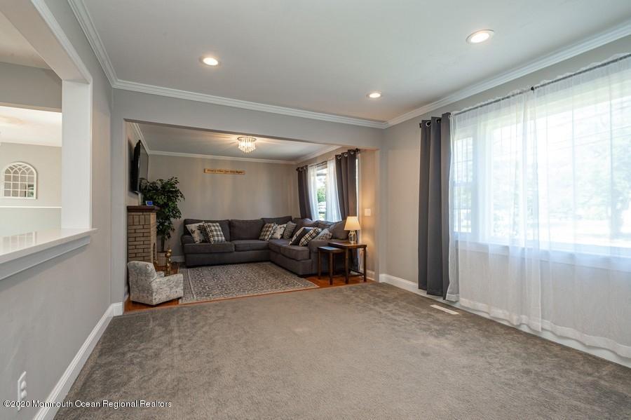 199 Silver Bay Road Toms River, NJ 08753 - Photo 3 of 30 Living Room