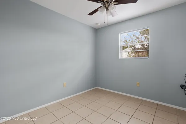 $1,250 | 188 St Paul Street, Biloxi, MS 39530