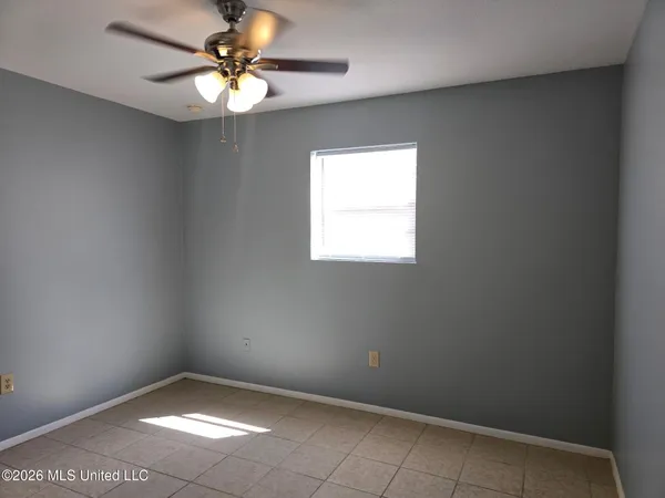 $1,250 | 188 St Paul Street, Biloxi, MS 39530