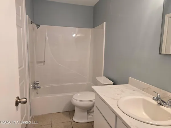 $1,250 | 188 St Paul Street, Biloxi, MS 39530