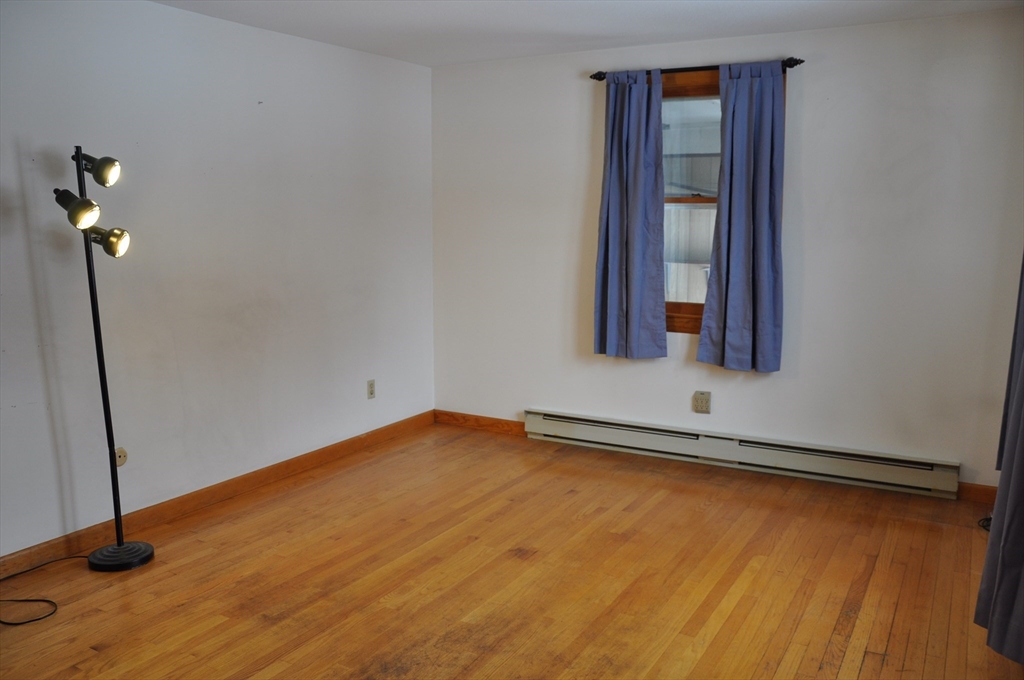 259 Wisdom Way Greenfield, MA 01301 - Photo 2 of 29