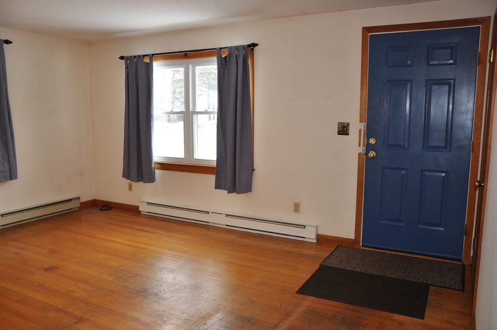 259 Wisdom Way Greenfield, MA 01301 - Photo 3 of 29