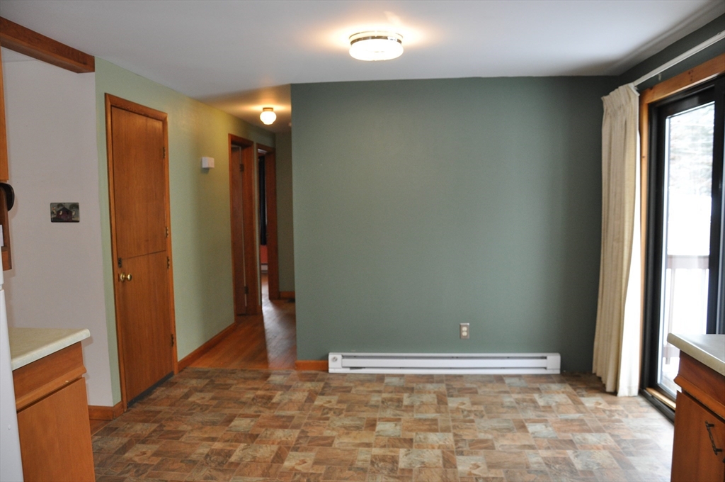 259 Wisdom Way Greenfield, MA 01301 - Photo 5 of 29