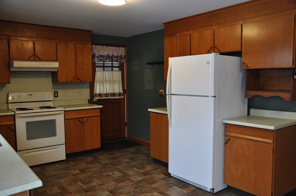 259 Wisdom Way Greenfield, MA 01301 - Photo 7 of 29