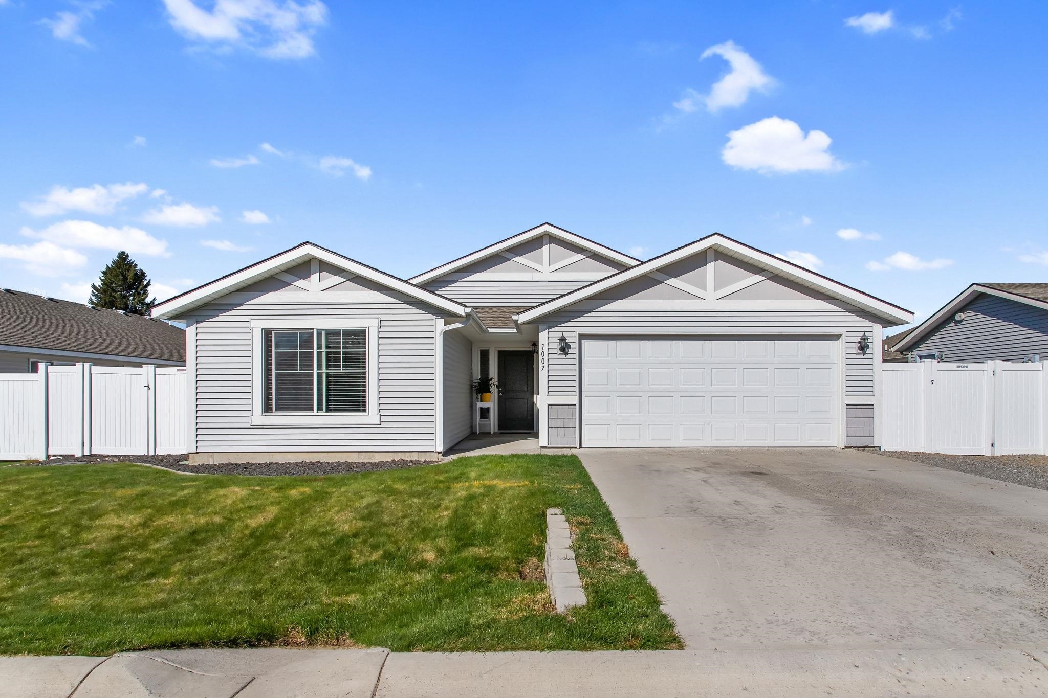 1007 North Marcus Road Spokane Valley, WA 99216 - Photo 1 of 38