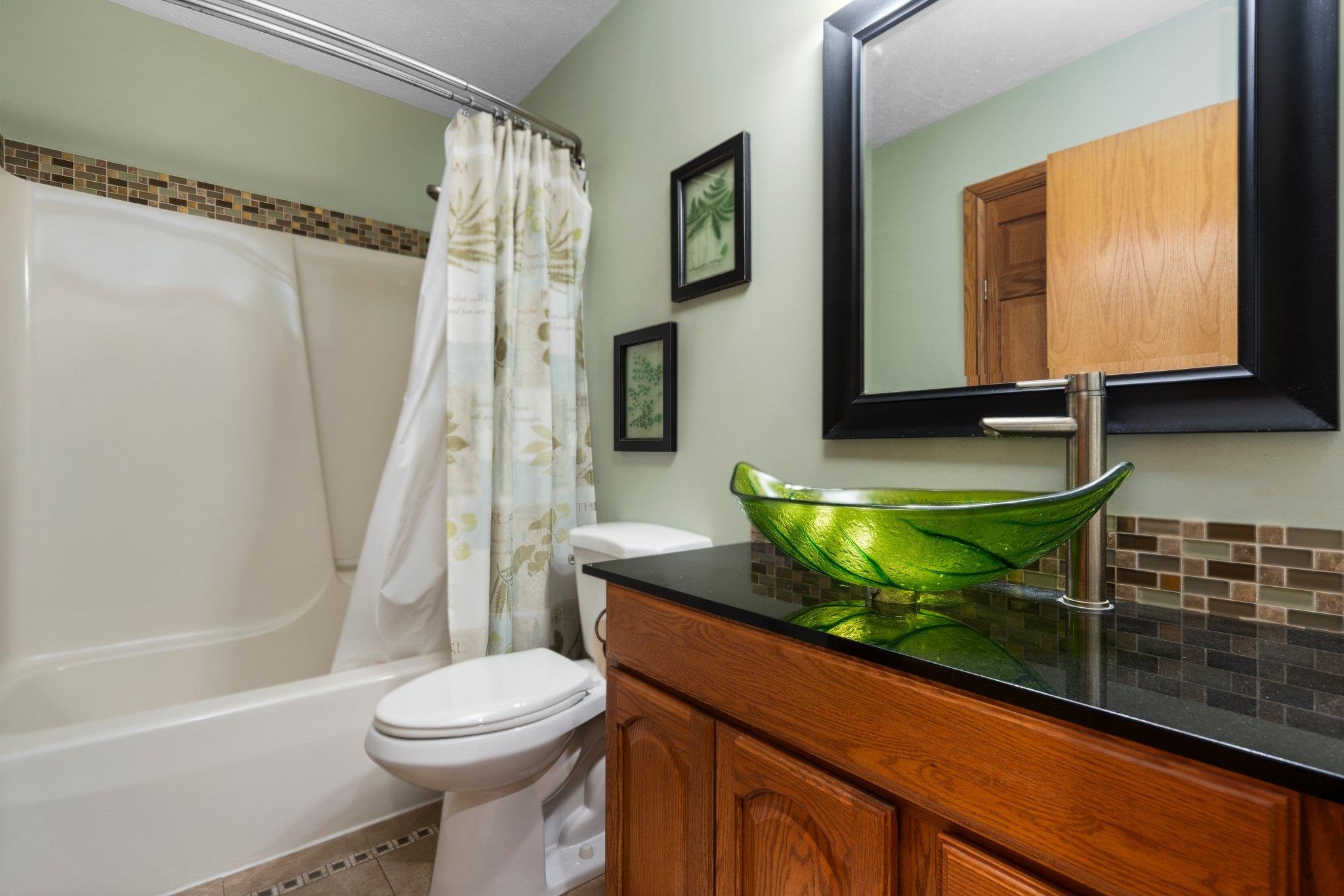 961 West Long Lake Road Traverse City, MI 49685 - Photo 15 of 32