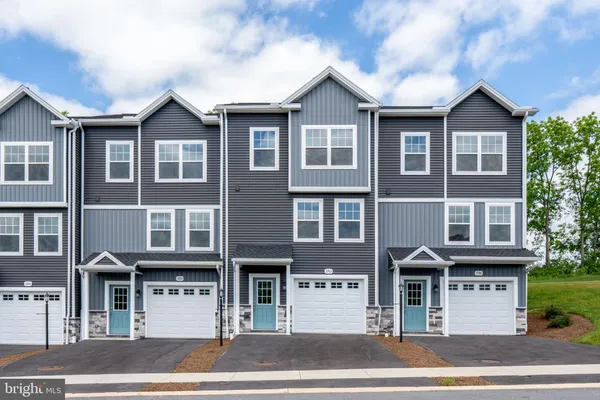 $329,900 | 180 Highpoint Pk Drive, Bellefonte, PA 16823
