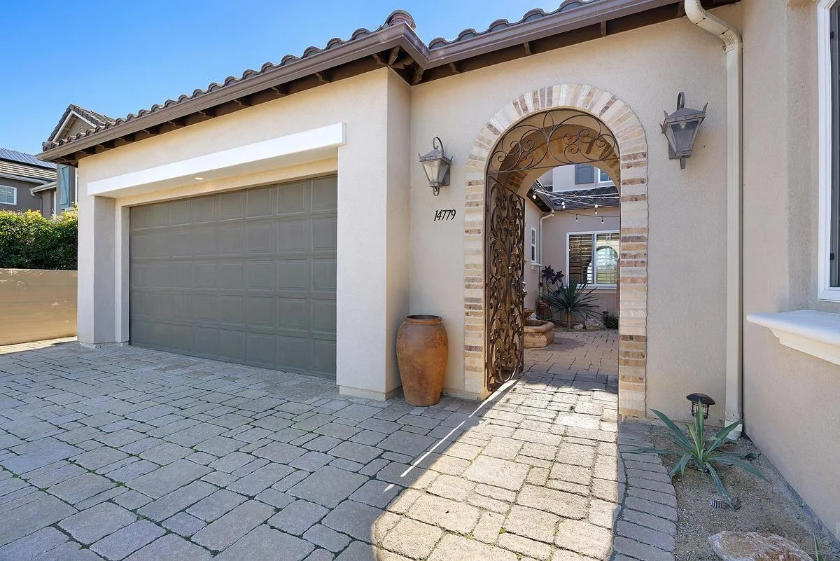 14779 Rio Rancho San Diego, CA 92127 - Photo 3 of 35 a view of entryway