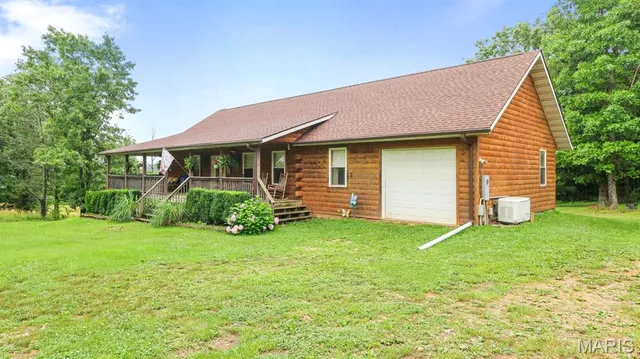 $480,000 | 7745 Murr Road, Graff, MO 65660