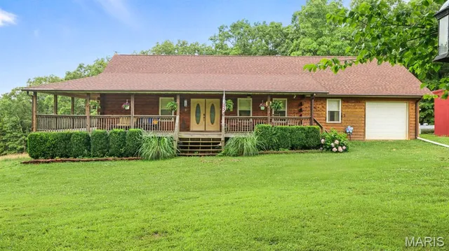 $480,000 | 7745 Murr Road, Graff, MO 65660