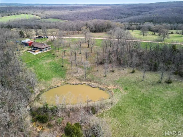 $480,000 | 7745 Murr Road, Graff, MO 65660