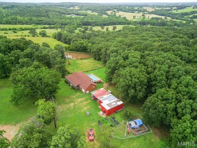 $480,000 | 7745 Murr Road, Graff, MO 65660