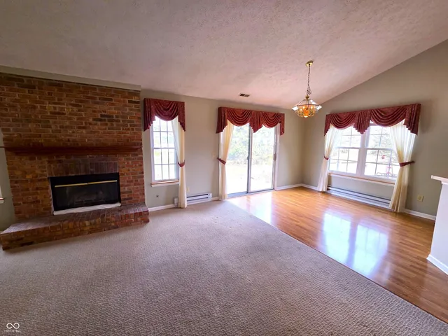 $289,000 | 938 Eagle Brook Circle, Shelbyville, IN 46176