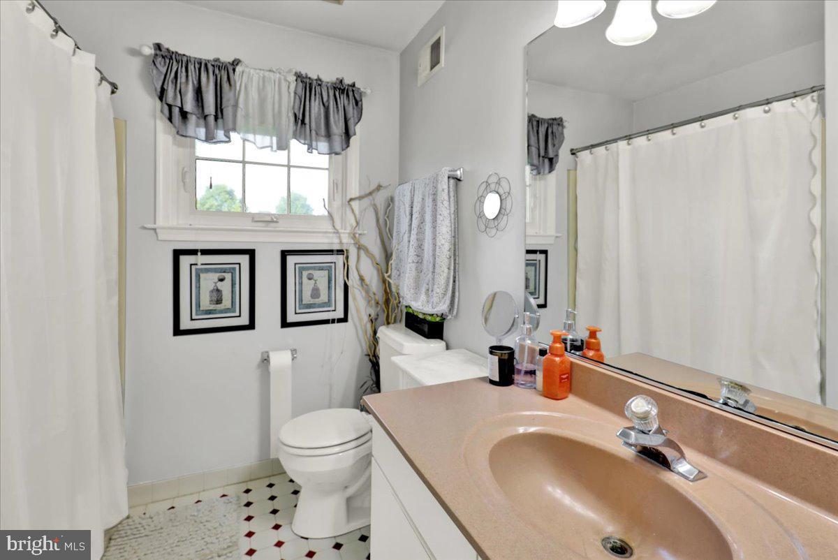 132 Barton Drive Spring City, PA 19475 - Photo 35 of 73